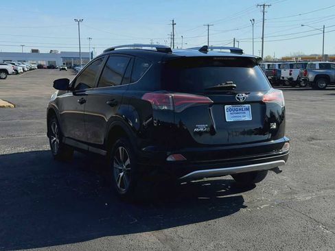 Used 2016 Toyota RAV4 XLE w/ Convenience Package AWD/4WD image 7