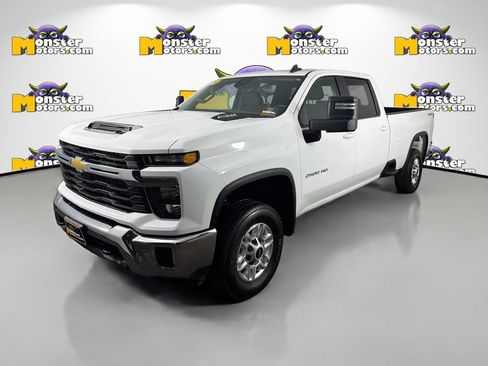 Used 2024 Chevrolet Silverado 2500 LT image 1