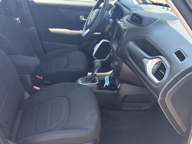 Used 2020 Jeep Renegade Latitude FWD image 17