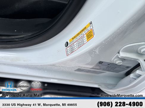 Used 2025 GMC Sierra 1500 AT4 w/ AT4 Preferred Package image 14