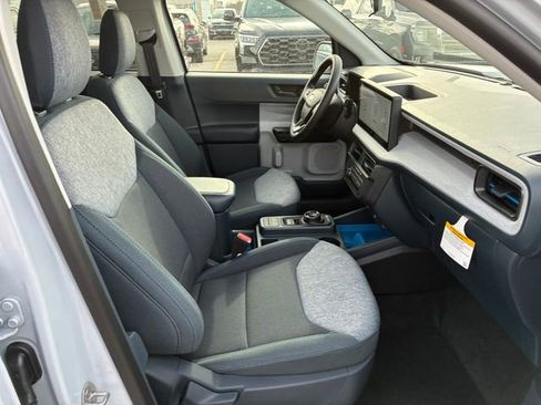 New 2026 Ford Maverick XLT image 17