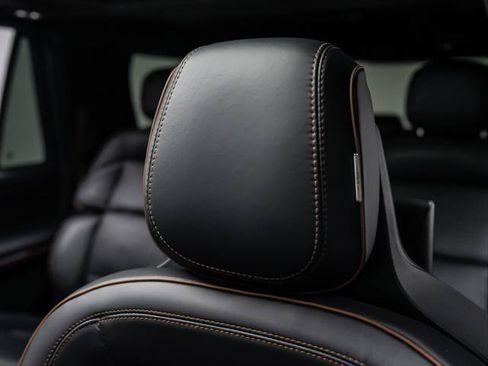 New 2026 Lincoln Navigator Black Label AWD/4WD image 16
