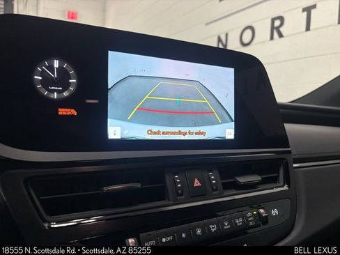 Used 2025 Lexus ES 300h w/ Premium Package FWD image 26