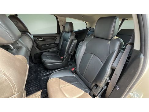 Used 2015 Chevrolet Traverse LT AWD/4WD image 28