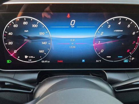 Used 2026 Mercedes-Benz GLC 300 4MATIC image 11