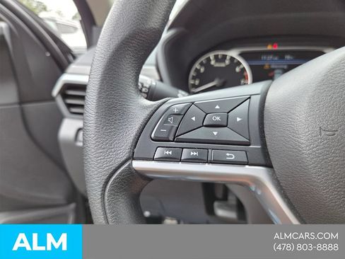 Used 2025 Nissan Altima 2.5 SV FWD image 21