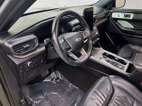 Used 2020 Ford Explorer Platinum w/ Premium Technology Package AWD/4WD image 9
