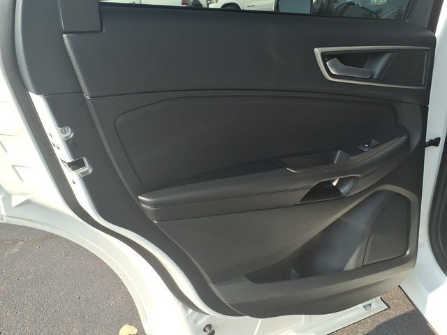 Used 2024 Ford Edge SEL w/ Convenience Package AWD/4WD image 18