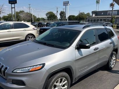 Used 2016 Jeep Cherokee Sport w/ Cold Weather Group