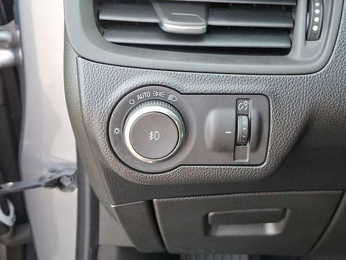 Used 2019 Buick Envision Essence FWD image 38