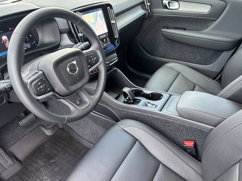 New 2026 Volvo XC40 B4 Core w/ Protection Package Premier FWD image 10