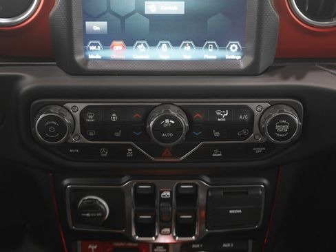 Used 2021 Jeep Wrangler Unlimited Rubicon w/ Dual Top Group image 17