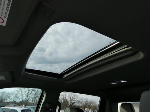 Used 2023 GMC Sierra 3500 Denali w/ Denali Ultimate Package image 14