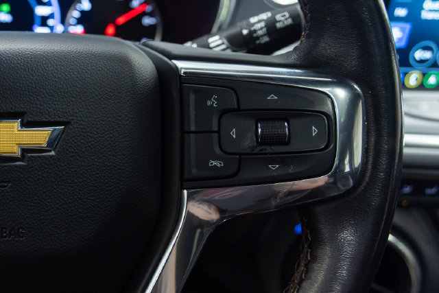 Used 2022 Chevrolet Blazer Premier w/ LPO, Black Grille Bar Package AWD/4WD image 16