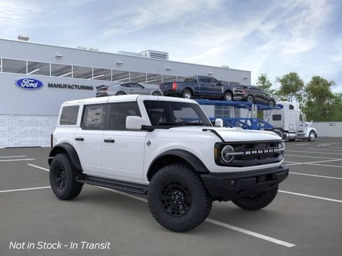 New 2026 Ford Bronco Outer Banks w/ Sasquatch Package AWD/4WD image 7
