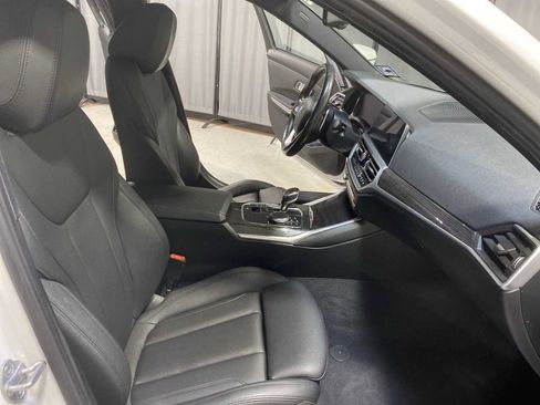 Used 2019 BMW 330i xDrive Sedan w/ Convenience Package AWD/4WD image 14