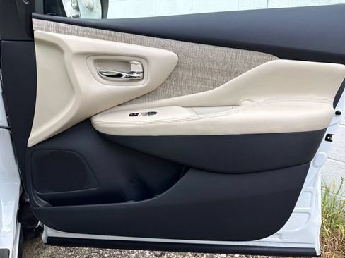 Used 2024 Nissan Murano SL AWD/4WD image 25