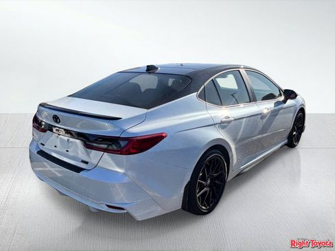 Used 2026 Toyota Camry XSE w/ Premium Plus Package image 4