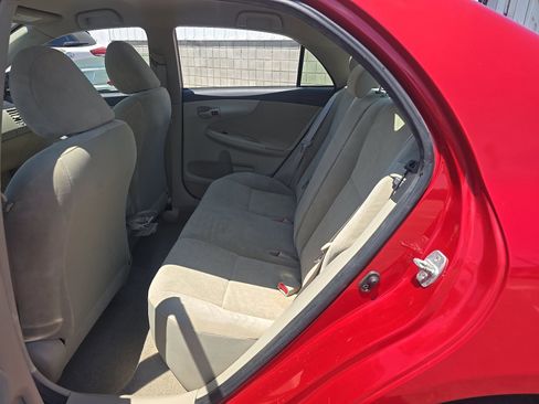 Used 2013 Toyota Corolla L FWD image 11