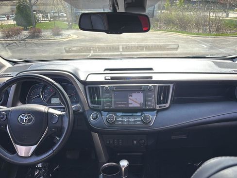 Used 2014 Toyota RAV4 Limited w/ Technology Package image 20