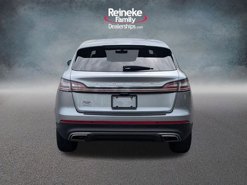 Used 2021 Lincoln Nautilus Reserve AWD/4WD image 6
