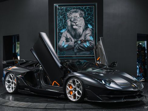 Used 2021 Lamborghini Aventador SVJ image 41