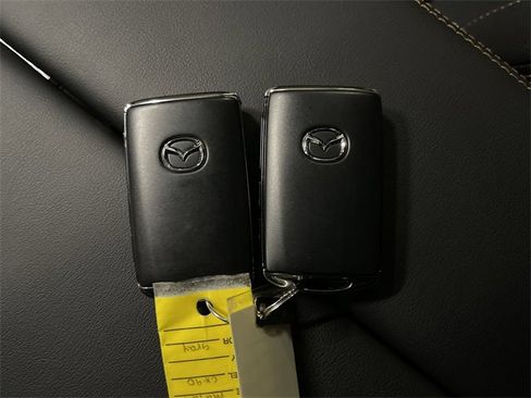 Used 2024 MAZDA CX-90 Plug-In Hybrid w/ Preferred image 33
