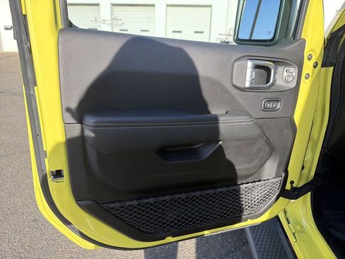 Used 2023 Jeep Wrangler Unlimited Sahara w/ Cold Weather Group image 10