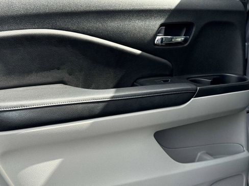 Certified 2017 Honda Pilot EX-L image 14