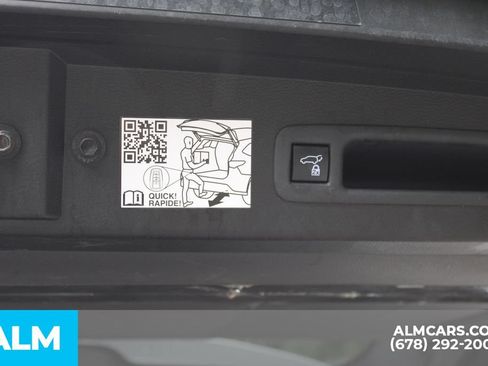 Used 2021 Toyota Sienna Limited FWD image 21