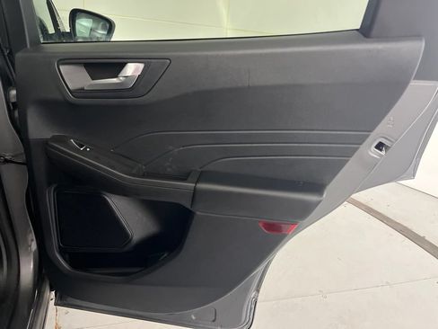 Used 2021 Ford Escape SE w/ SE Sport Appearance Package AWD/4WD image 28