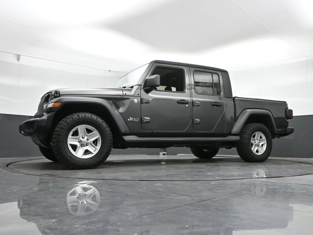 Used 2020 Jeep Gladiator Sport w/ Quick Order Package 24S AWD/4WD image 38