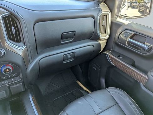 Used 2019 Chevrolet Silverado 1500 High Country AWD/4WD image 17