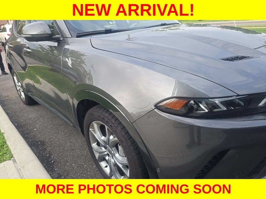 Used 2024 Dodge Hornet R/T w/ Tech Pack w/o Parking AWD/4WD image 2