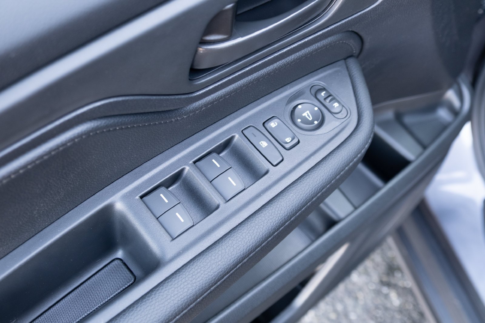 Used 2025 Honda Odyssey EX-L image 13