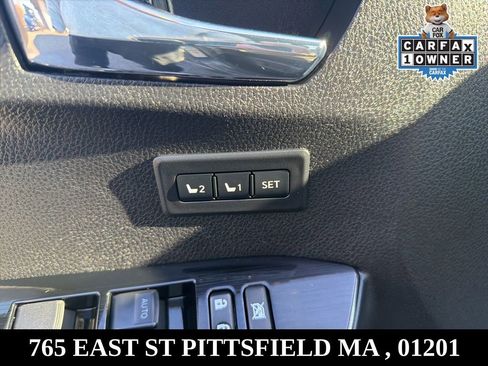 Used 2017 Toyota RAV4 Limited image 15