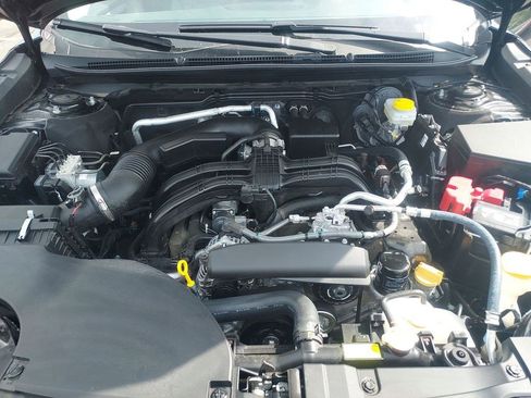 Certified 2025 Subaru Outback Premium AWD/4WD image 32