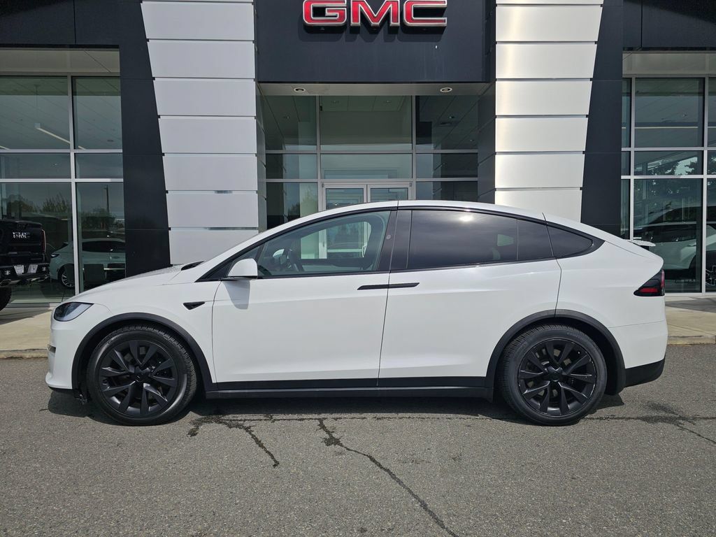 Used 2024 Tesla Model X AWD/4WD image 4