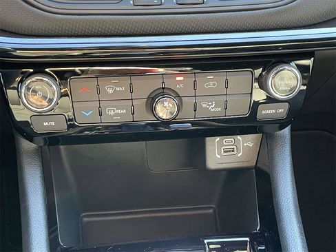 New 2026 Jeep Compass Latitude image 56