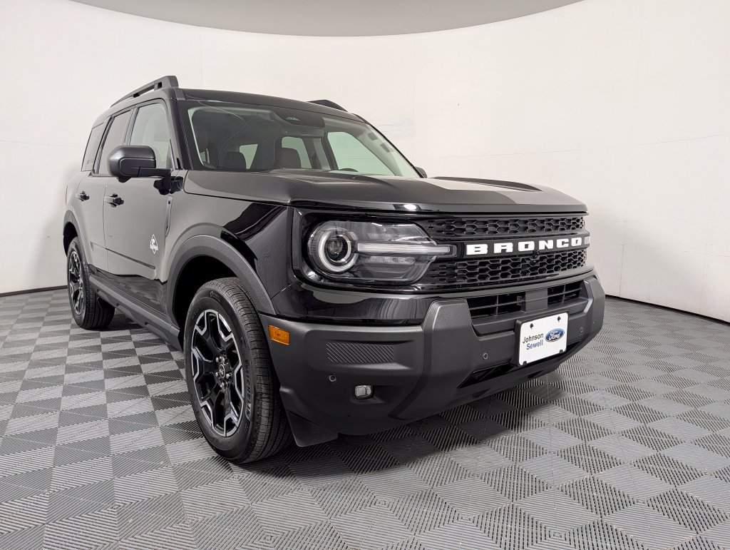 Certified 2025 Ford Bronco Sport Outer Banks w/ Outer Banks Tech Package+ AWD/4WD image 1