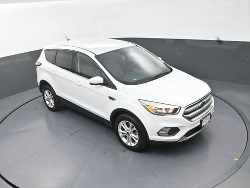 Used 2017 Ford Escape SE AWD/4WD image 13