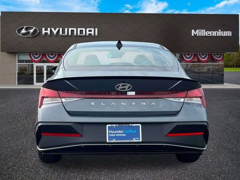 Certified 2025 Hyundai Elantra Sport FWD image 6