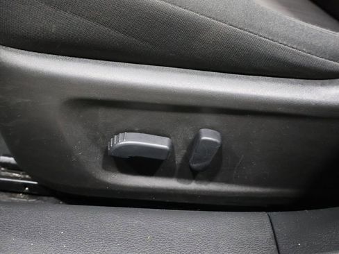 Used 2024 Nissan Altima 2.5 SV image 12