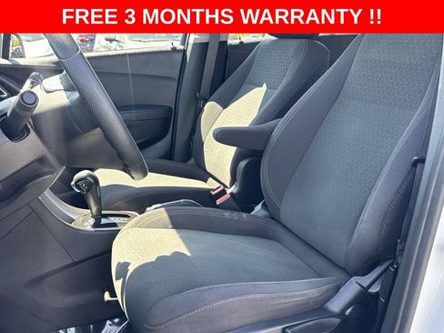 Used 2017 Chevrolet Trax LS AWD/4WD image 14