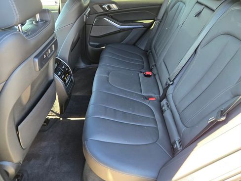 Used 2021 BMW X5 xDrive40i w/ M Sport Package AWD/4WD image 7
