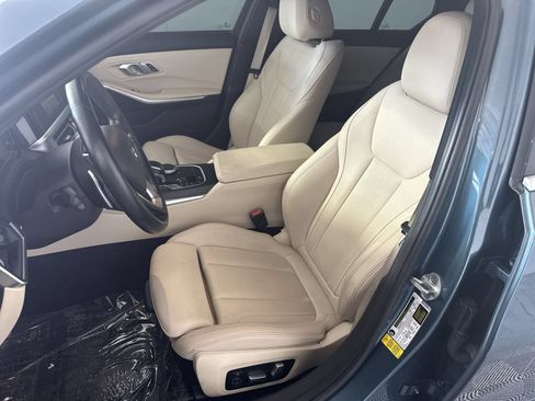 Used 2021 BMW 330i Sedan w/ Convenience Package RWD image 11
