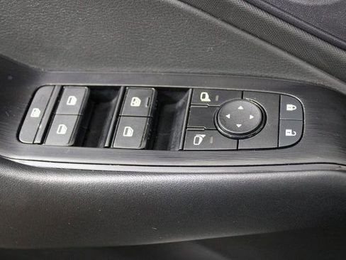 Certified 2024 Nissan Rogue S image 19