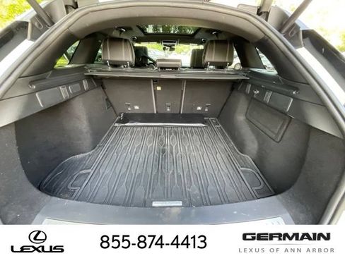 Used 2018 Land Rover Range Rover Velar AWD/4WD image 23