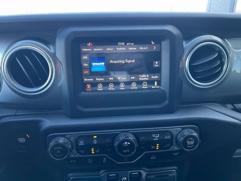 Used 2021 Jeep Wrangler Unlimited Sahara w/ Cold Weather Group image 18