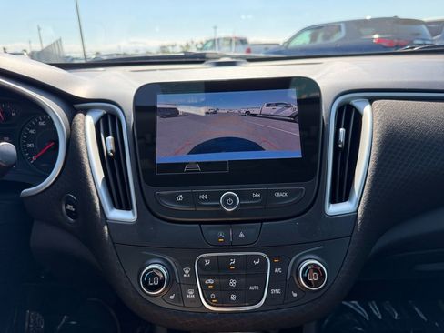 Used 2023 Chevrolet Malibu LT FWD image 23